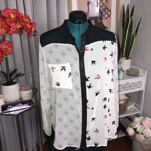 Jaclyn Smith button down top